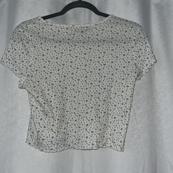American Eagle Crop Top - Picture 2 of 2